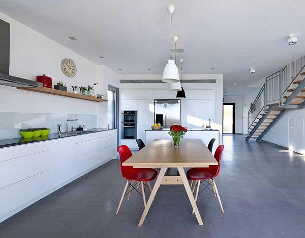 4 bed property in Main Street, Rye